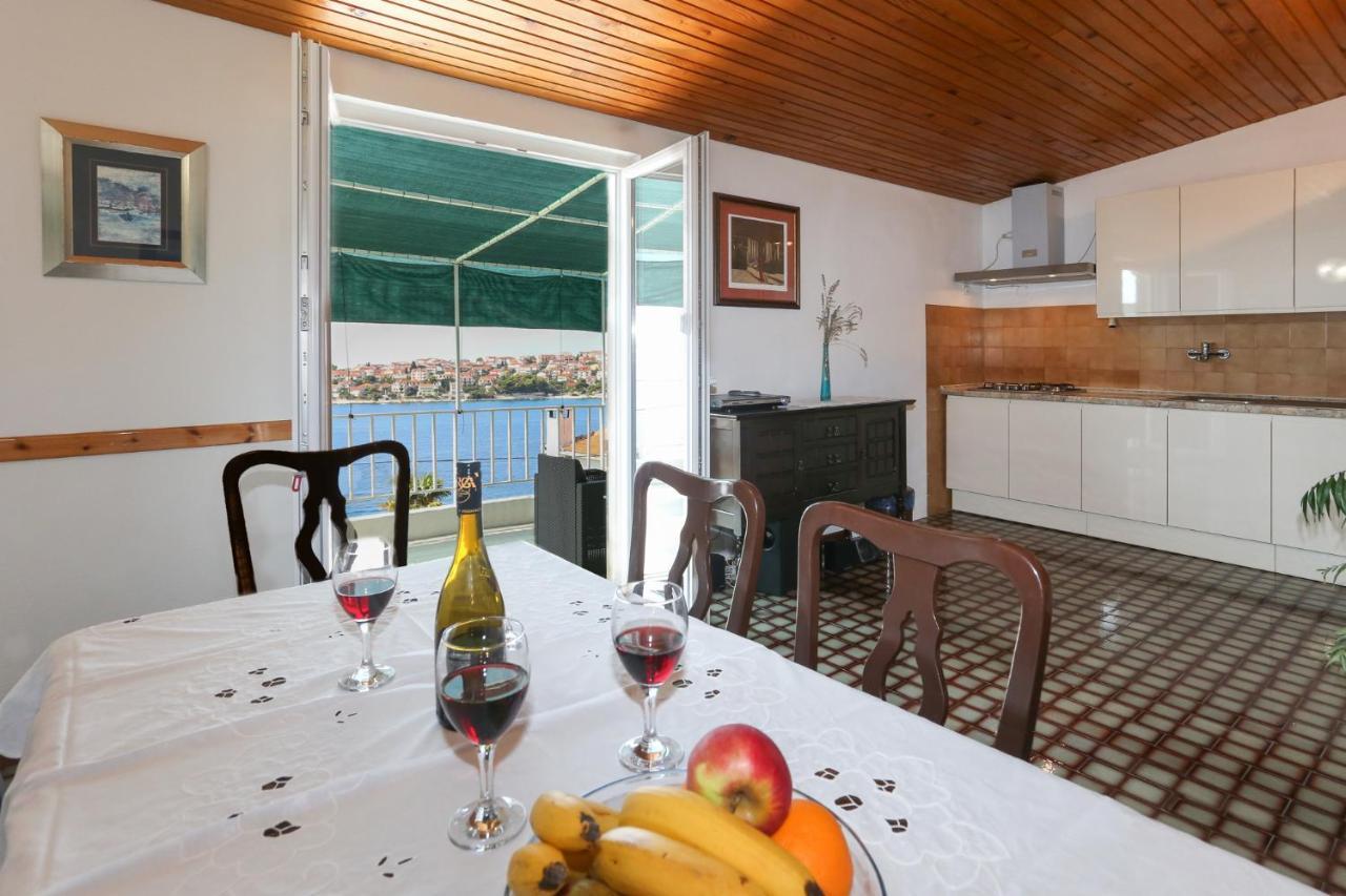 Apartman Mavarcica A4 Trogir Exterior photo